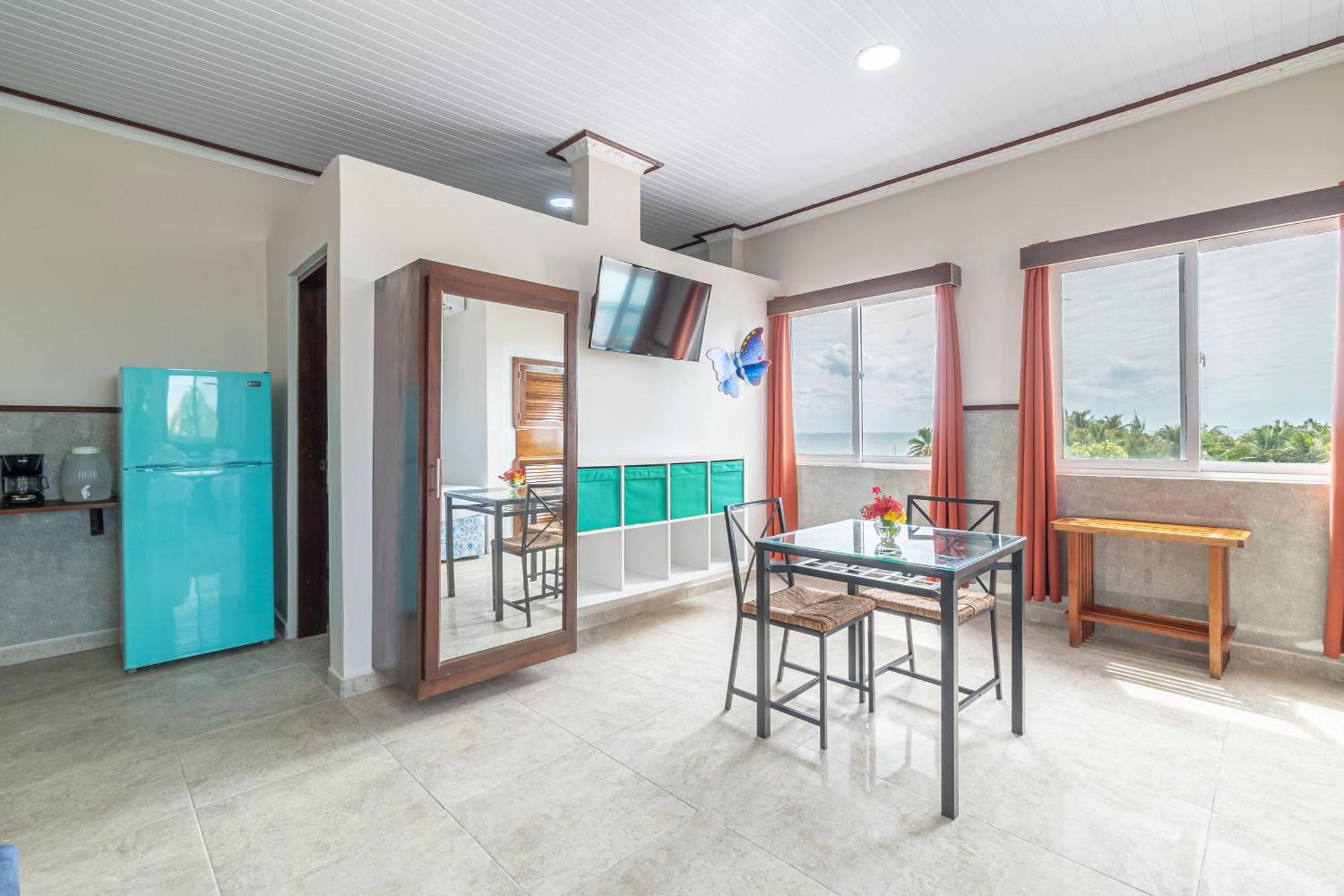 Island Magic Beach Resort Cayo Caulker Exterior foto
